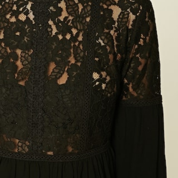 NEW // Lace Peplum Blouse Top - Picture 3 of 3